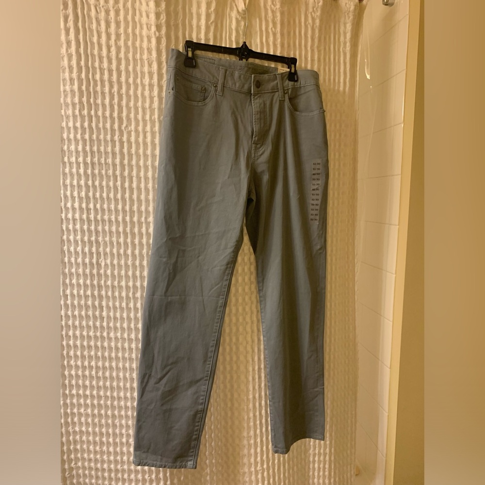 American Eagle Outfitters Straight Leg Pants in Light Blue